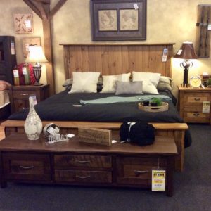 custom-pine-panelbed-kingpine